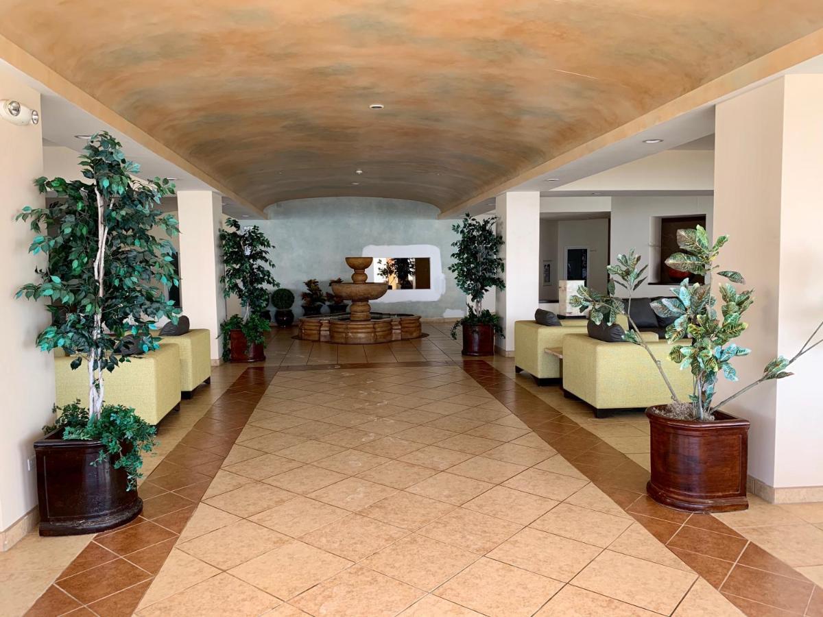 Beachfront Condo W Pools Steps To Beach & Mins To Dt Rosarito Exterior photo
